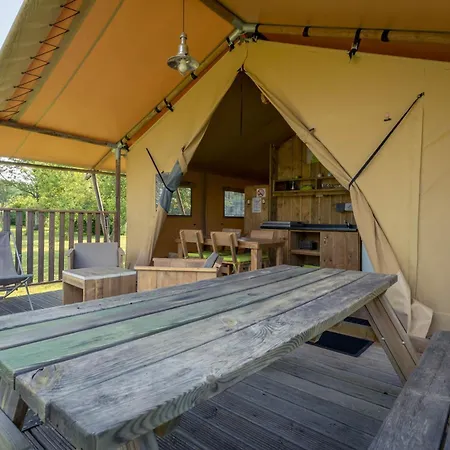 Tente Safari La Briande Luxe tent Saires